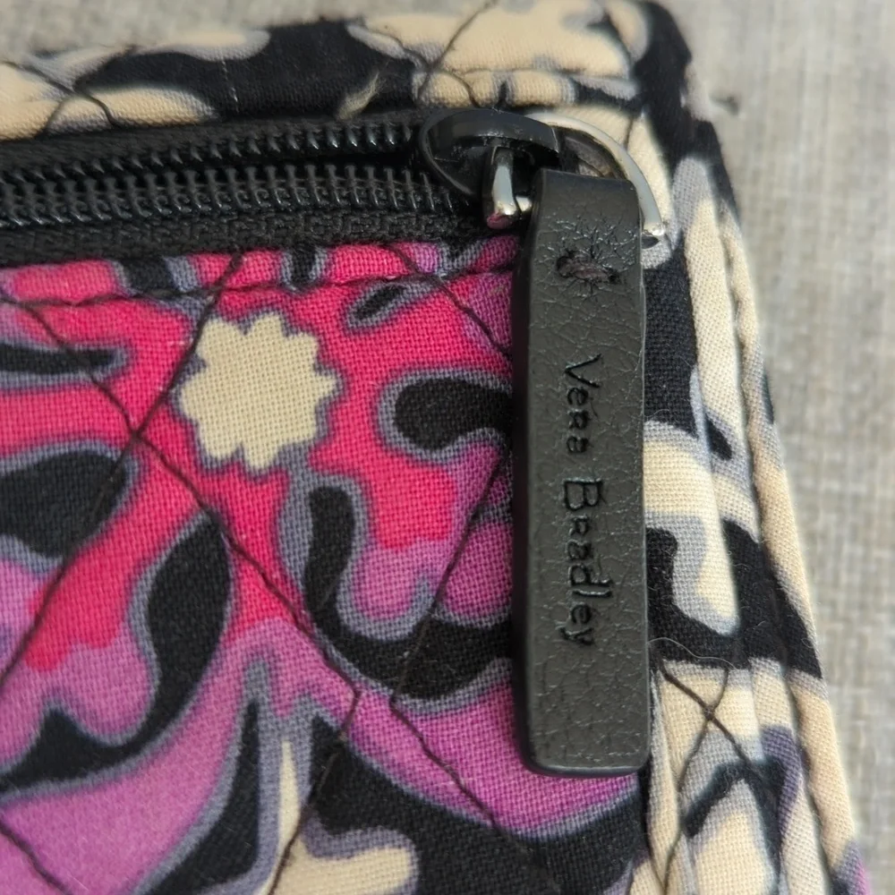 Vera Bradley Scroll Medallion Trifold Quilted Black Pink Euro Wallet Floral - Picture 4 of 9